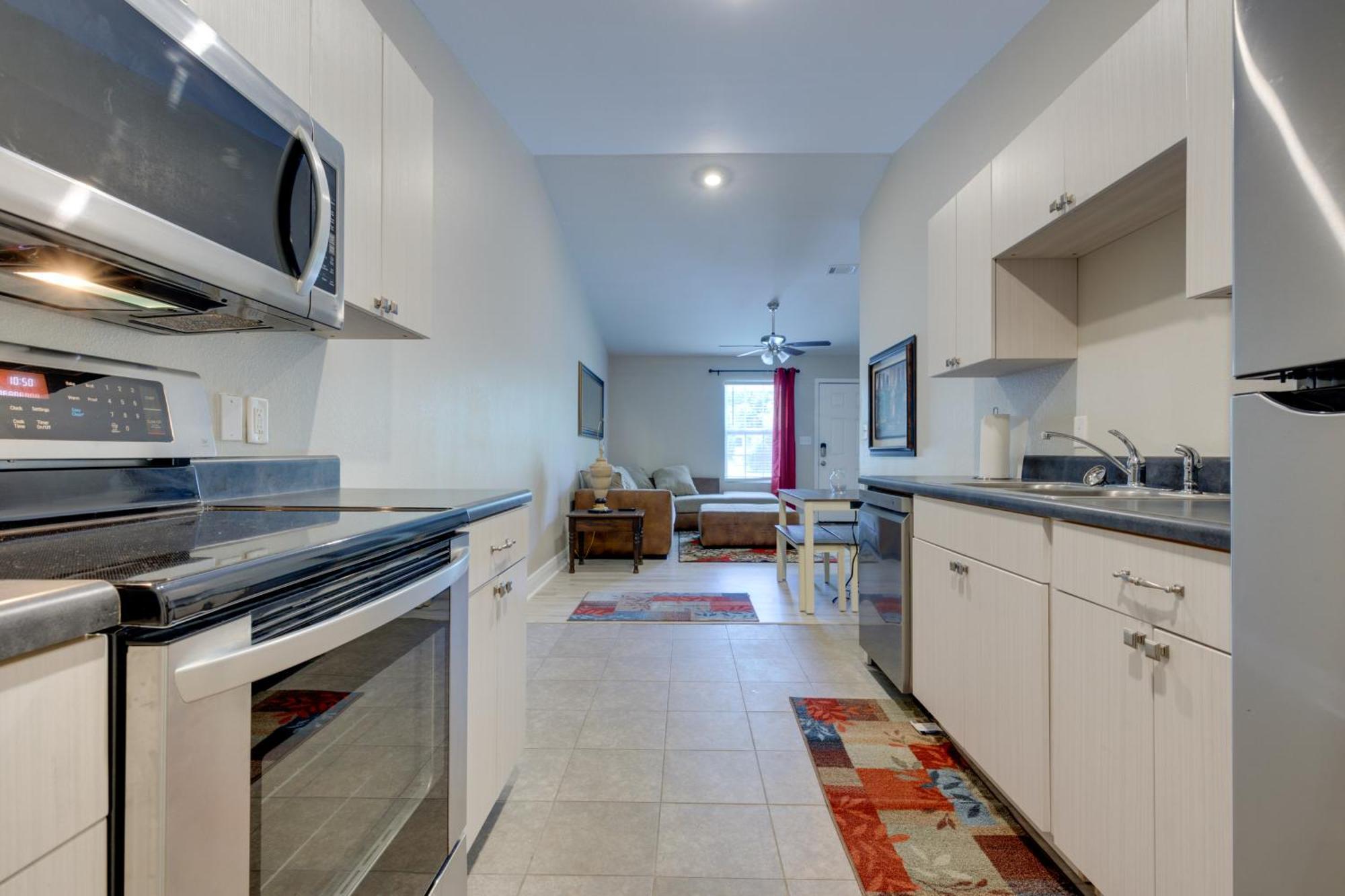 Dog-Friendly Pensacola Duplex About 7 Mi To Downtown Διαμέρισμα Εξωτερικό φωτογραφία