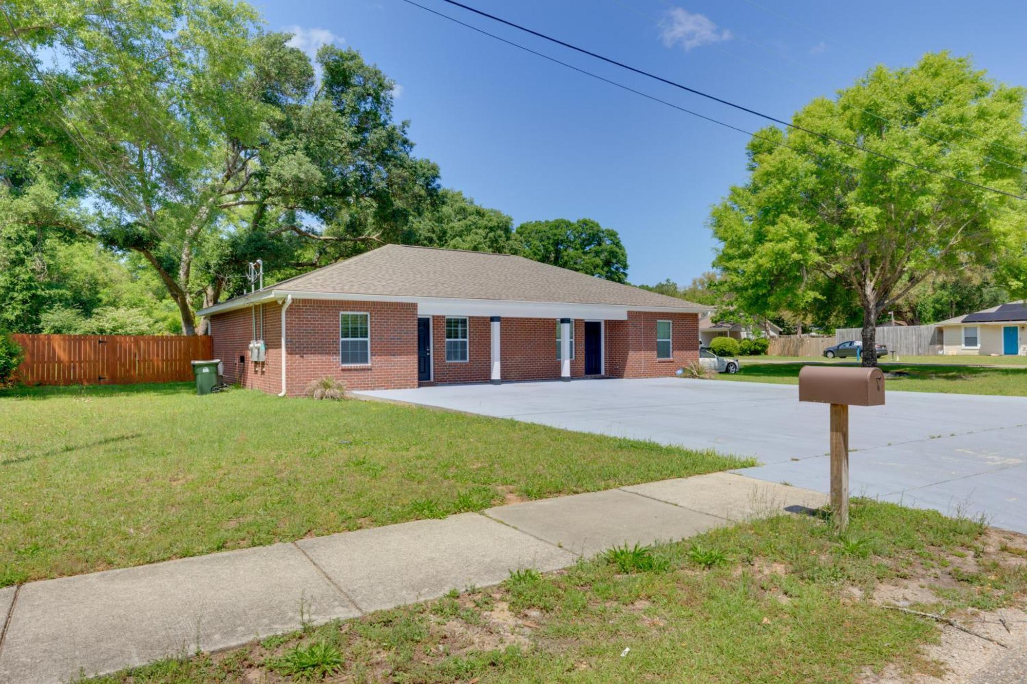 Dog-Friendly Pensacola Duplex About 7 Mi To Downtown Διαμέρισμα Εξωτερικό φωτογραφία