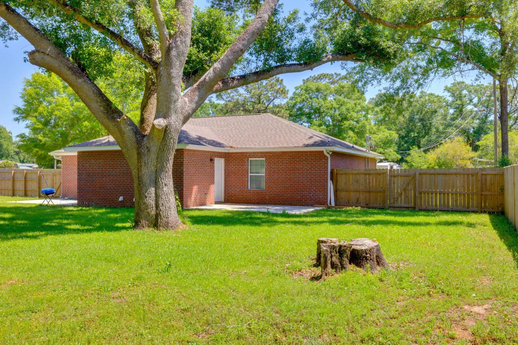 Dog-Friendly Pensacola Duplex About 7 Mi To Downtown Διαμέρισμα Εξωτερικό φωτογραφία